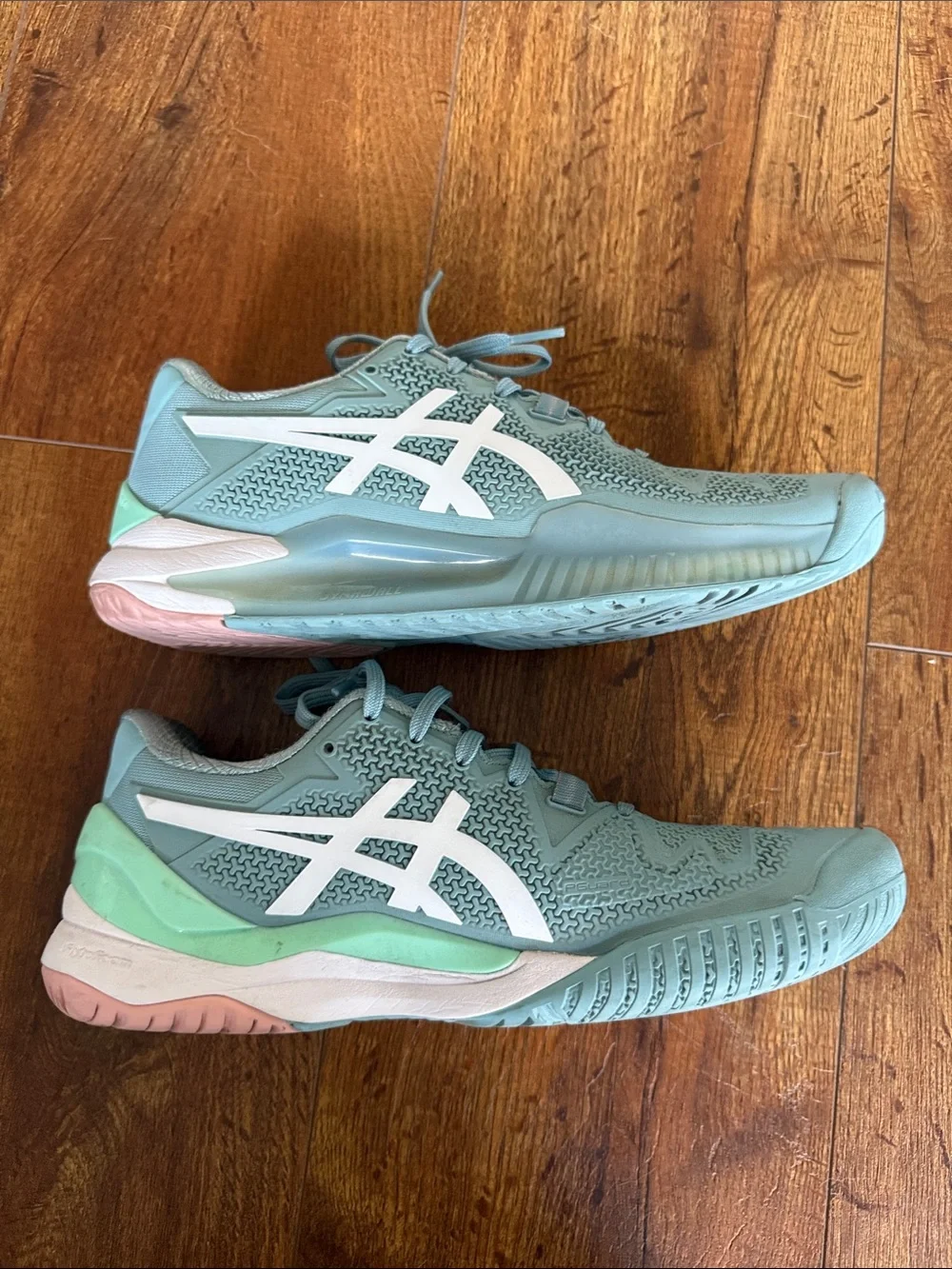Asics Athletic Shoes Size 8